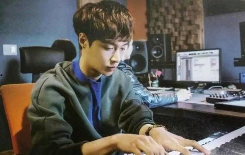 娱乐吃瓜社张艺兴,娱乐圈的“吃瓜”焦点，揭秘他的星途历程